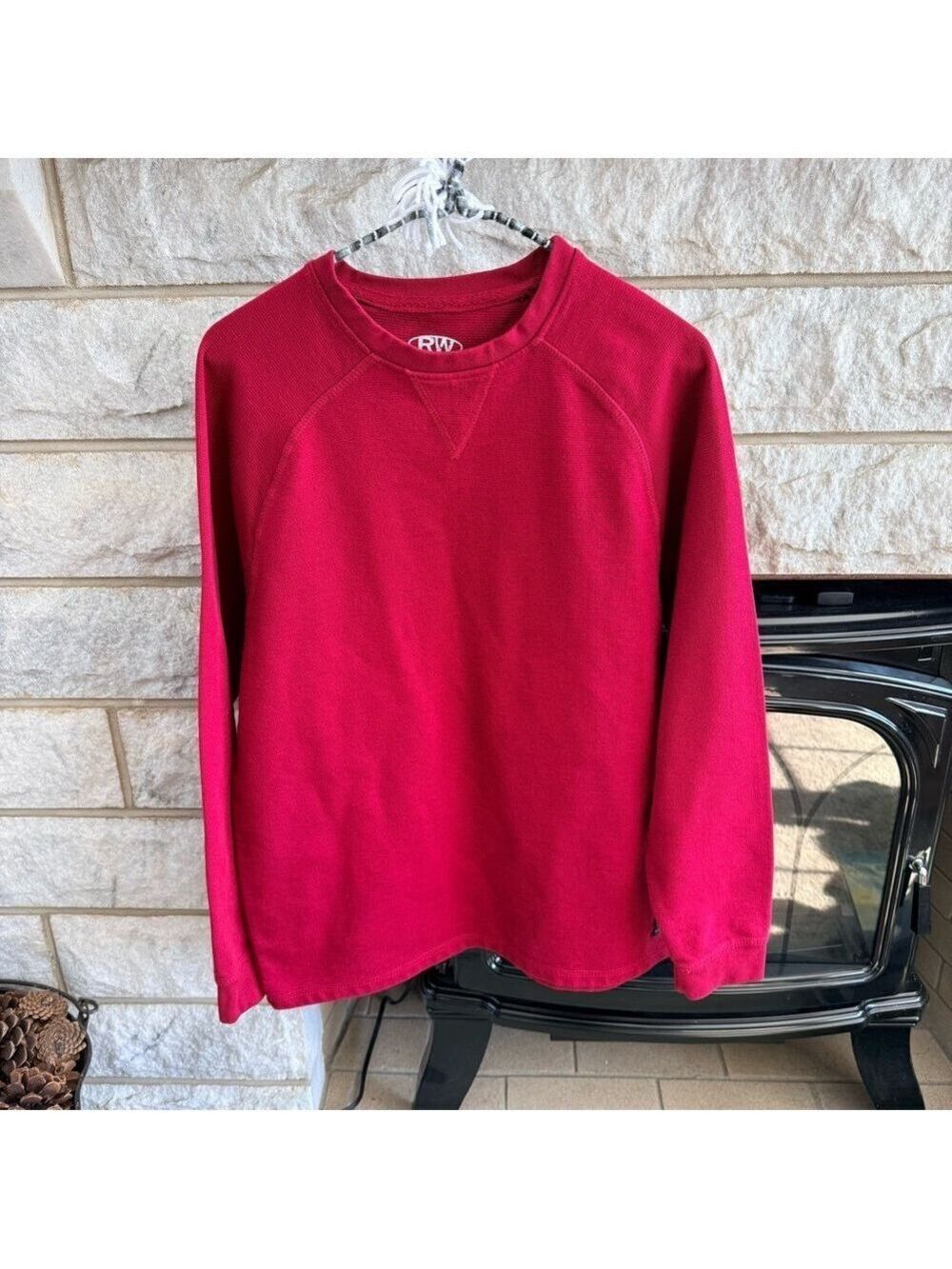 Rugged Wear Men’s Red Knit Long Sleeve Top Medium